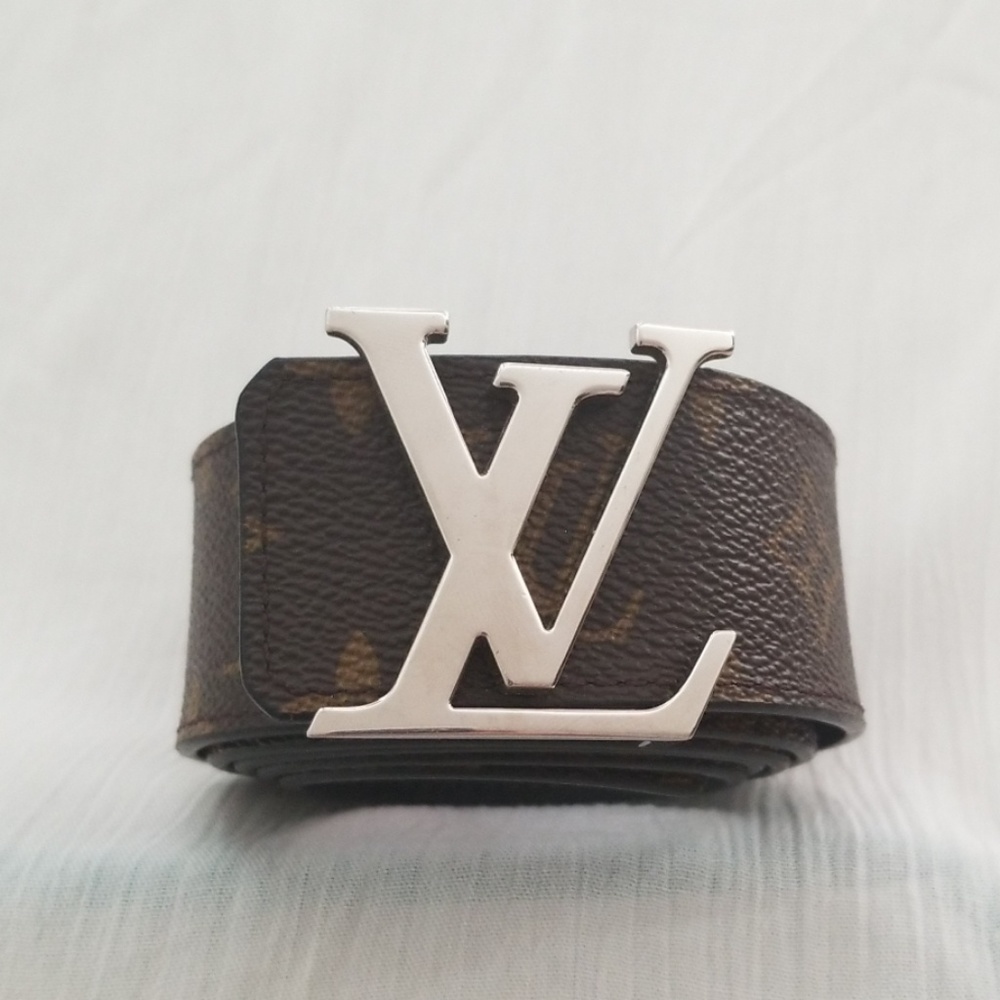AUTHENTIC Louis Vuitton Belt 100/40 34-36 waist